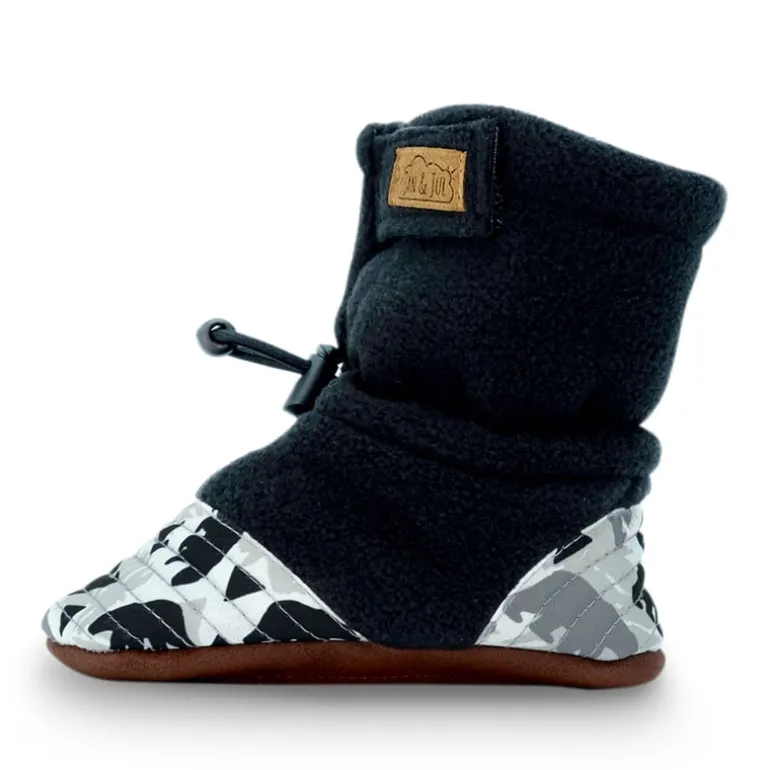 Baby Stay-Put Cozy Booties | Bear