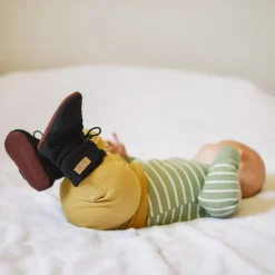 Baby Stay-Put Cozy Booties | Black
