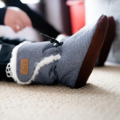 Baby Stay-Put Winter Booties | Hearts