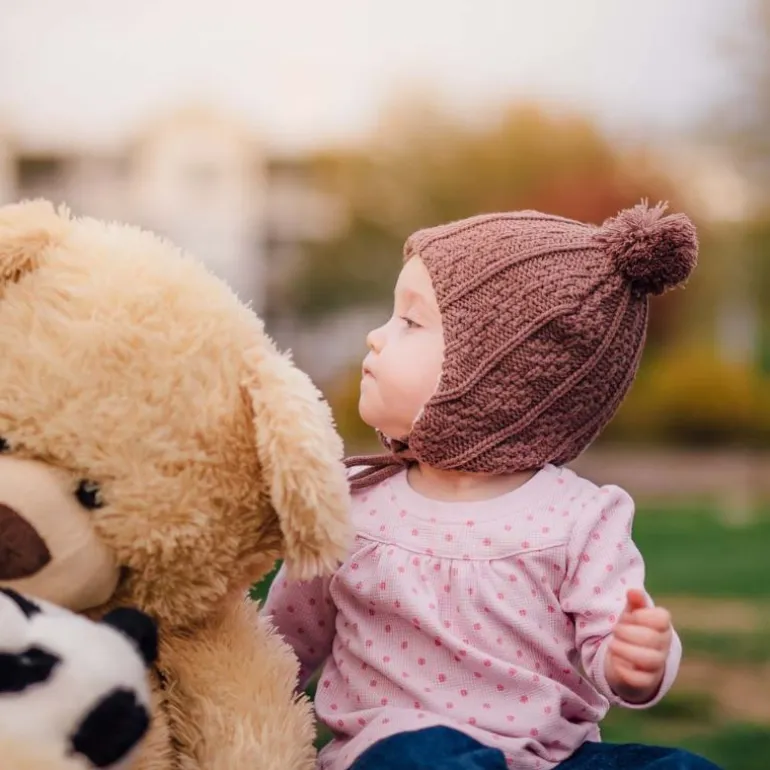 Kids Knit Winter Earflap Hats | Brown Bear
